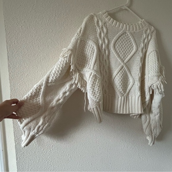 Line + Dot Women’s Knit Sweater XS off white Chunky Fringe Oversized Cottagecore - Picture 5 of 15